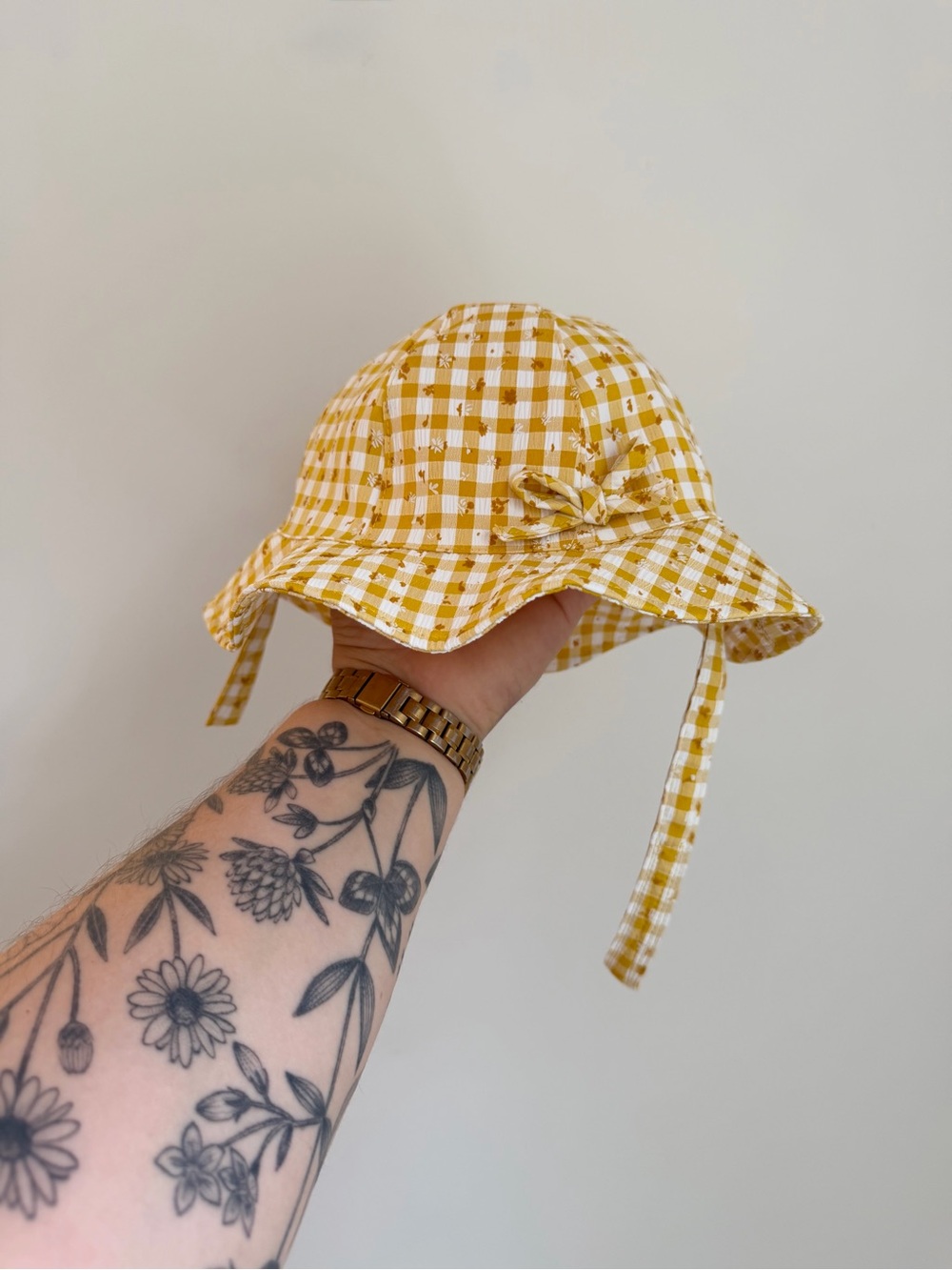 Joe Fresh Yellow Gingham Baby Sun Hat with Bow (Size 12-24m)